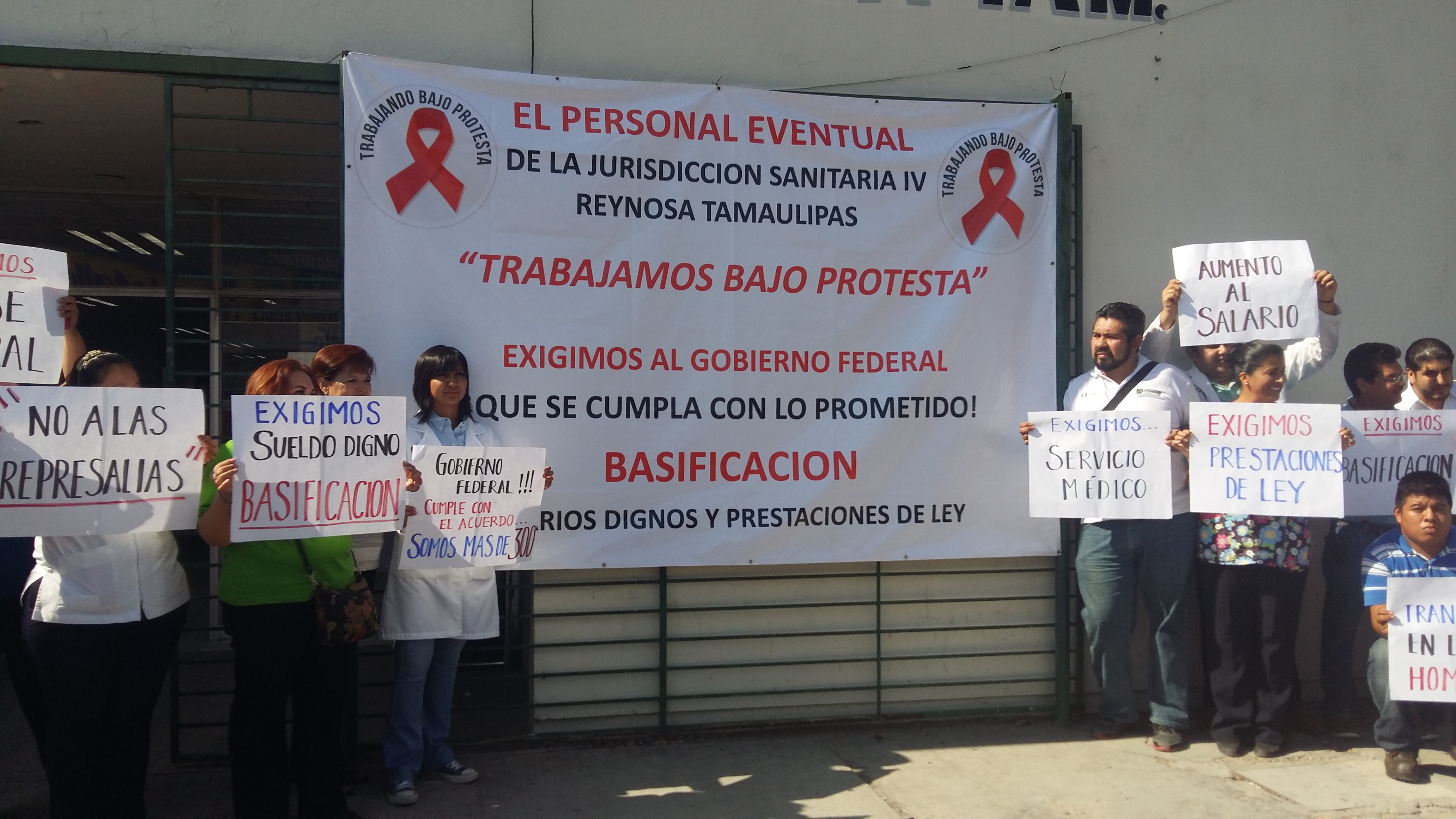 Personal de la Jurisdicción Sanitaria trabaja bajo protesta.