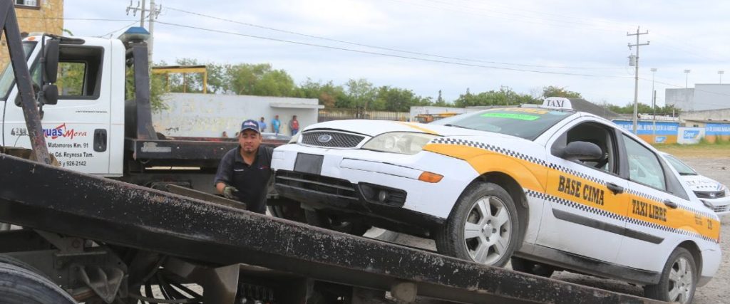 TAM 130 2017. Realiza Gobierno De Tamaulipas Operativo Contra Taxis Piratas 3 E1494287791115 1024x427