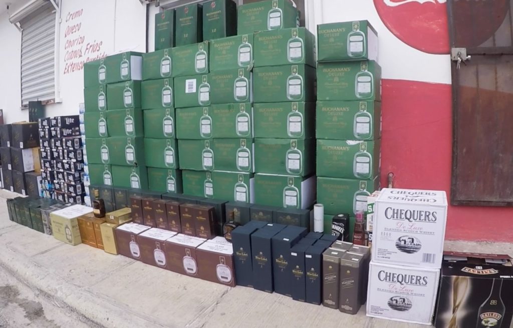 Decomisan en Reynosa alcohol y tabaco importado ilegalmente al país. SFT 012 2017. Decomisa Gobierno De Tamaulipas Alcohol Y Tabaco Importado Ilegalmente Al País. 4 1024x655