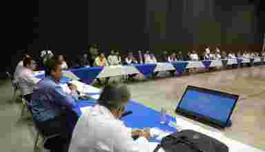 Convoca Gobernador a alcaldes a hacer frente contra coronavirus