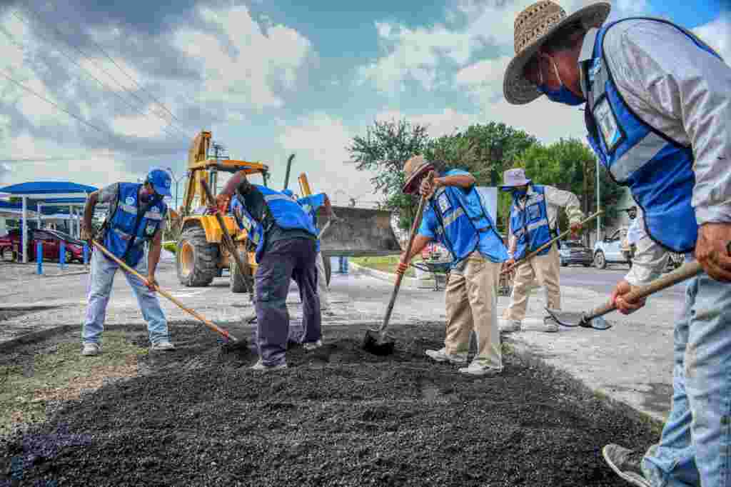 Gobierno de Río Bravo incrementa cuadrillas de bacheo para agilizar trabajos WhatsApp Image 2020 08 31 At 16.07.40 1024x682