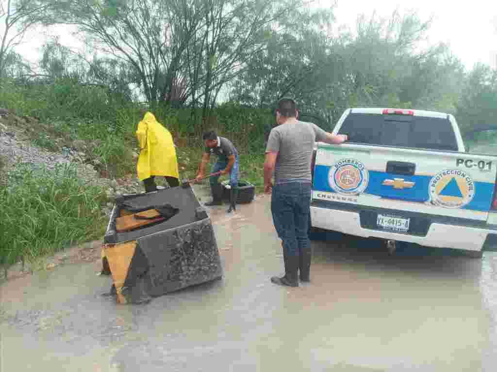 Mantiene Protección Civil de Río Bravo, vigilancia en drenes pluviales. WhatsApp Image 2021 06 01 At 1.02.32 PM 1024x768