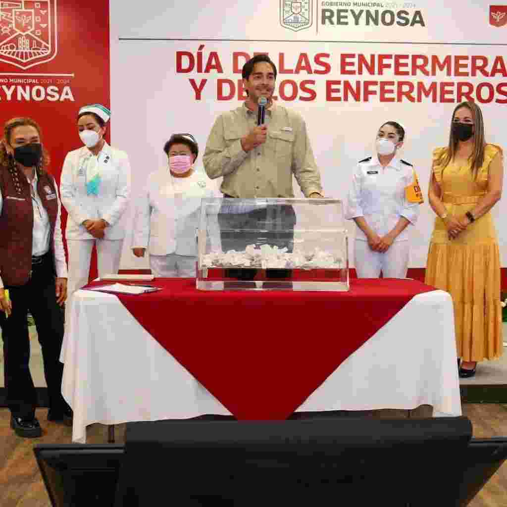 Las y los enfermeros son un pilar importante para el país: Carlos Peña Ortiz. FB IMG 1643690147138 1024x1024