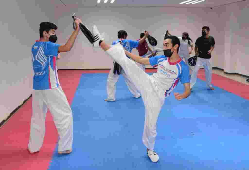 Imparte Gobierno Municipal clases de Taekwondo WhatsApp Image 2022 03 01 At 11.58.28 AM 1024x698