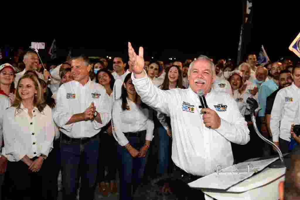 Arranca César Verástregui campaña en el primer minuto de este domingo WhatsApp Image 2022 04 03 At 1.47.15 PM 1 1024x683