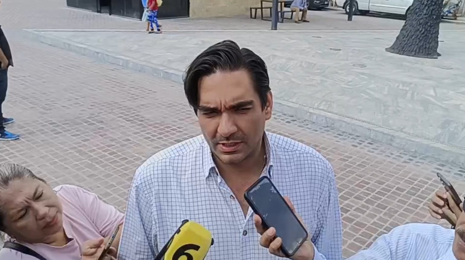 Carlos Peña señala presuntos vínculos de proveedores del Congreso con integrantes de la delincuencia en Reynosa Carlos Peña señala presuntos vínculos de proveedores del Congreso con integrantes de la delincuencia en Reynosa
